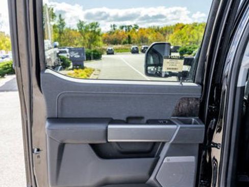 New 2026 Ford F350 Lariat w/ Black Appearance Package image 19