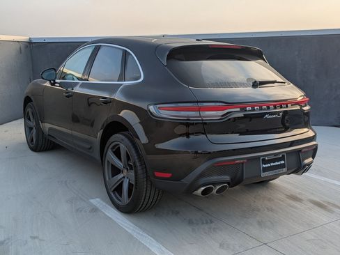 Certified 2025 Porsche Macan S AWD/4WD image 3
