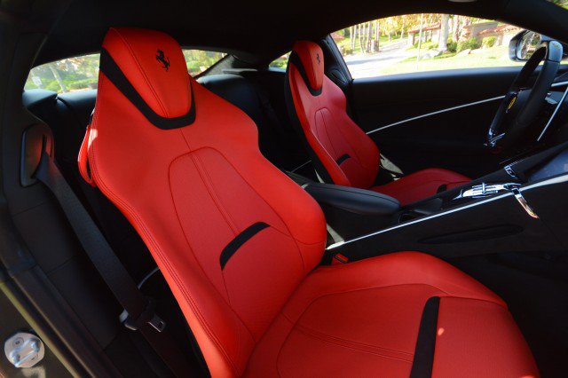 Used 2024 Ferrari Roma RWD image 28