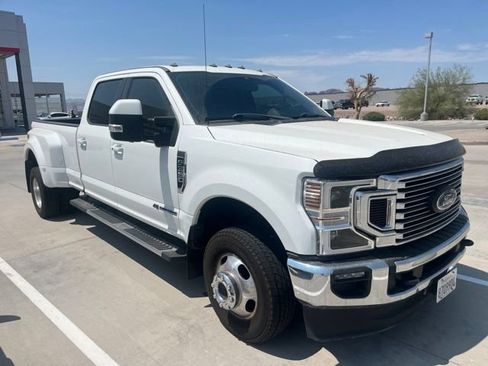Used 2020 Ford F350 Lariat w/ Lariat Ultimate Package AWD/4WD image 2
