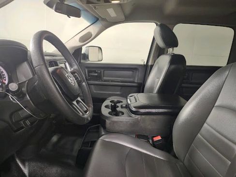 Used 2022 RAM 1500 Tradesman w/ Chrome Appearance Group image 13