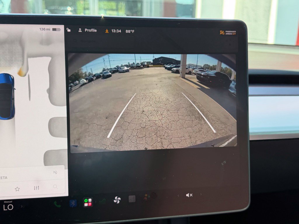 Used 2022 Tesla Model Y Performance AWD/4WD image 28