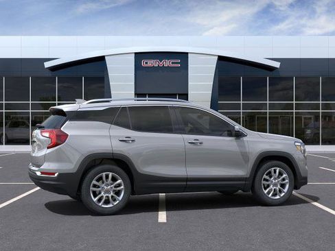 New 2024 GMC Terrain SLT w/ Infotainment Package II image 5