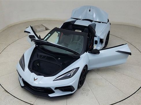 Used 2022 Chevrolet Corvette Stingray Premium Conv w/ Z51 Performance Package image 82