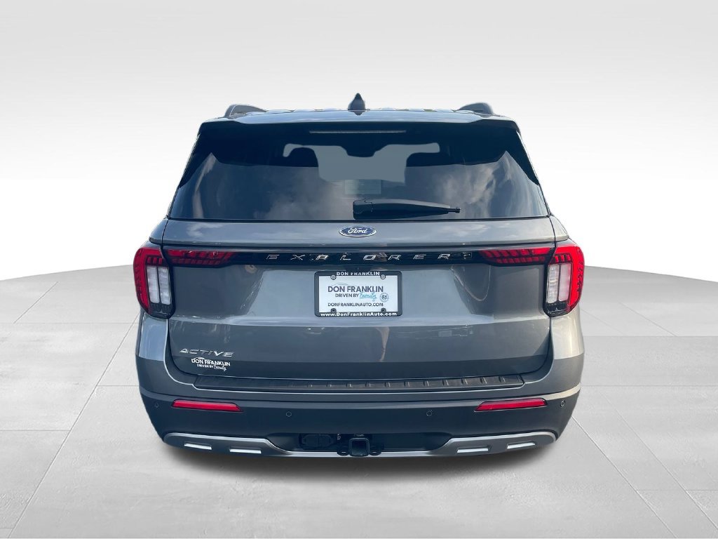New 2026 Ford Explorer Active w/ Active Comfort Package RWD image 4