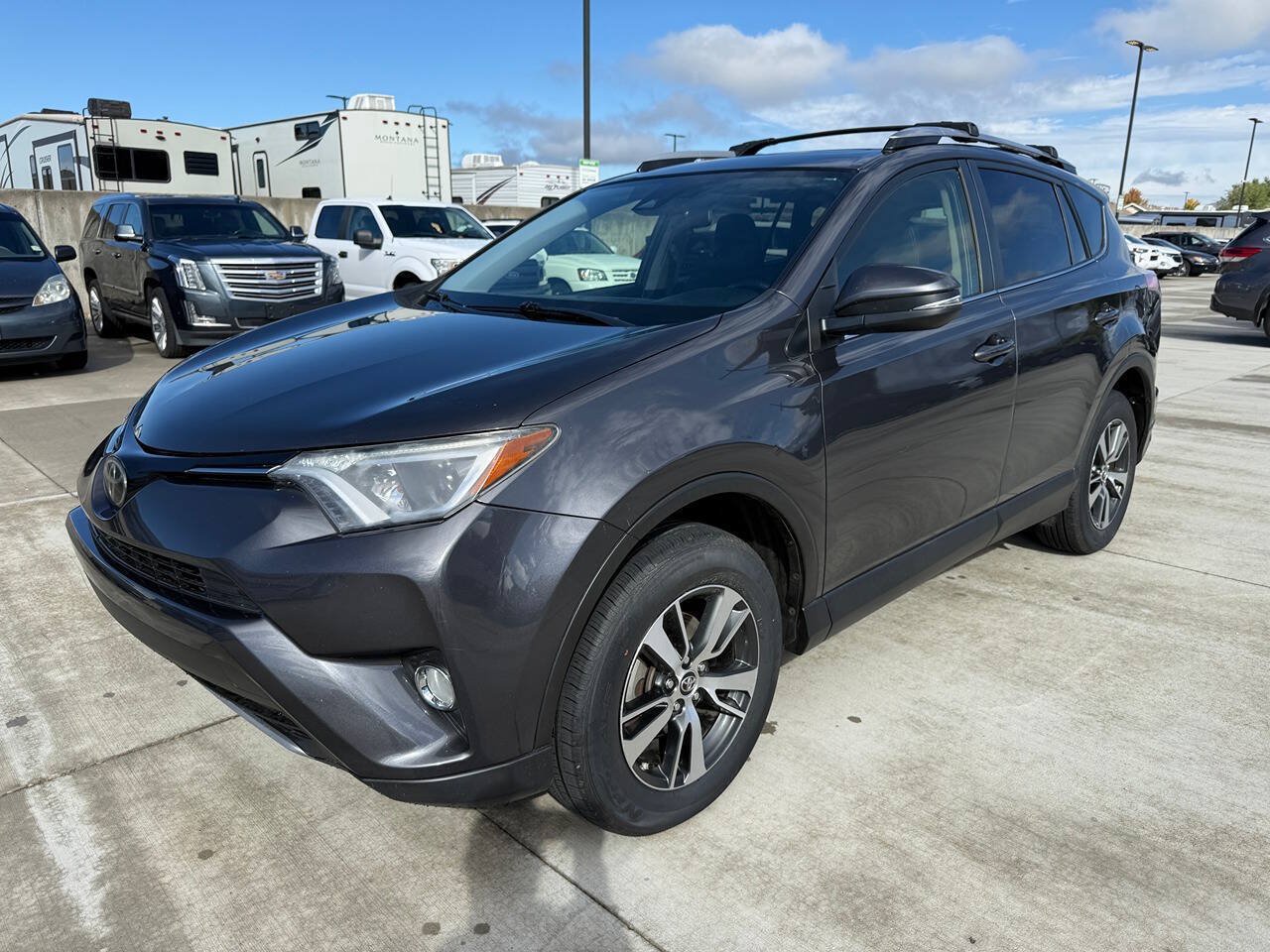 Used 2018 Toyota RAV4 XLE w/ Plus Extra Value Package AWD/4WD image 7