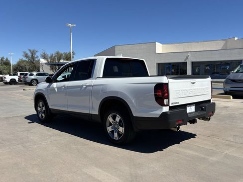 Used 2025 Honda Ridgeline RTL image 3