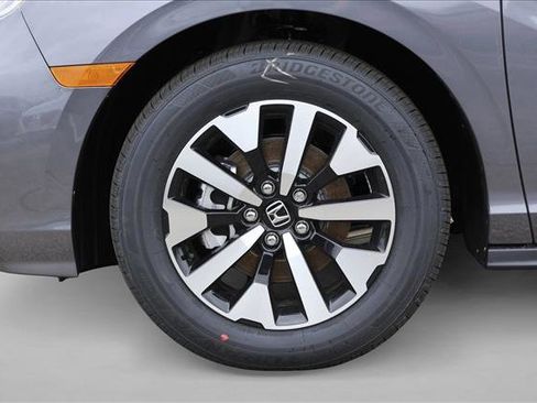 New 2026 Honda Odyssey EX-L image 9