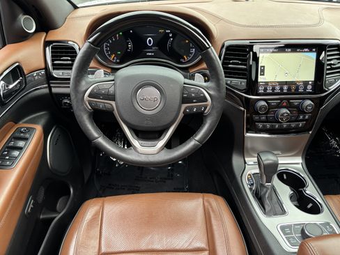 Used 2020 Jeep Grand Cherokee Overland image 22