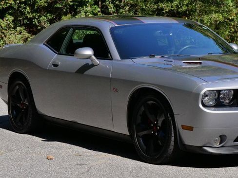 Used 2014 Dodge Challenger R/T w/ Blacktop Package image 29