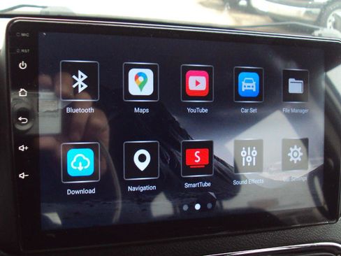 Used 2016 Dodge Grand Caravan SE image 27