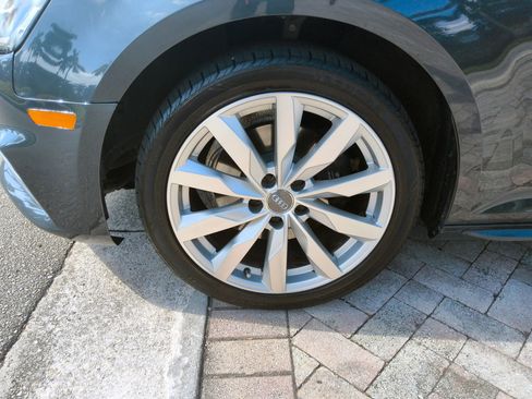 Used 2018 Audi A4 2.0T Ultra Premium w/ Convenience Package image 41