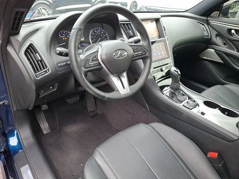 Used 2018 INFINITI Q60 3.0t Luxe w/ Sensory Package 3.0T Luxe AWD/4WD image 9