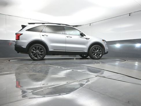 Used 2022 Kia Sorento SX Prestige w/ Rust Color Package image 40