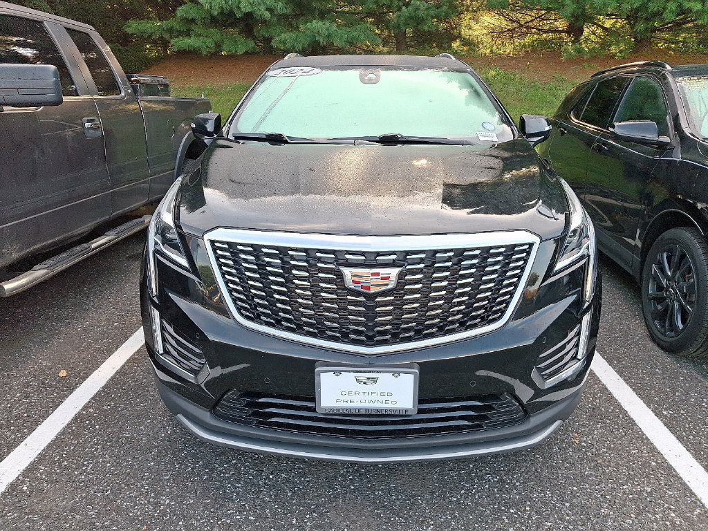 Certified 2024 Cadillac XT5 Premium Luxury AWD/4WD image 2