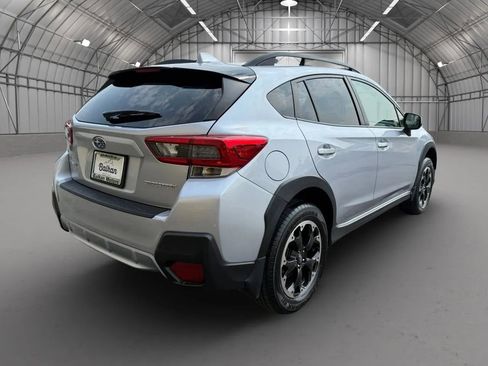 Used 2021 Subaru Crosstrek 2.0i Premium image 6