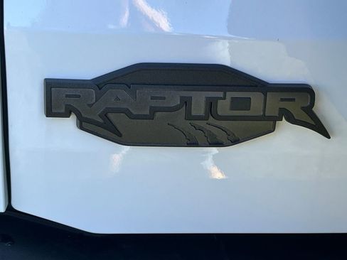 New 2025 Ford Bronco Raptor image 7