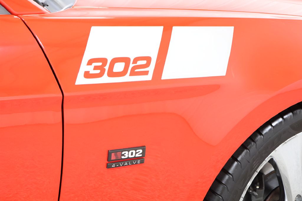 Used 2014 Ford Mustang GT w/ Equipment Group 301A RWD image 31