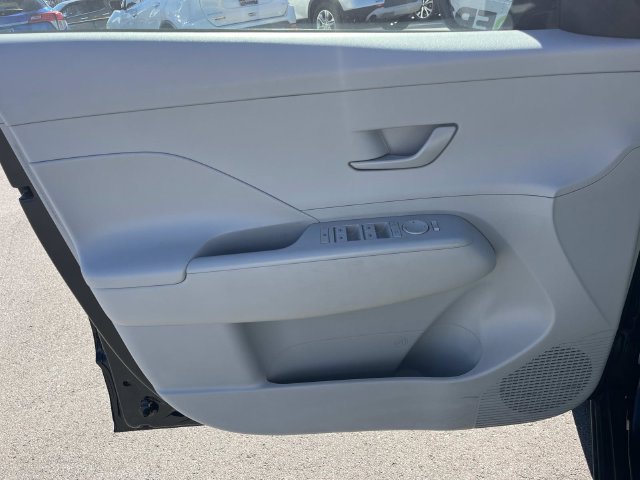 Certified 2025 Hyundai Kona SEL FWD image 26