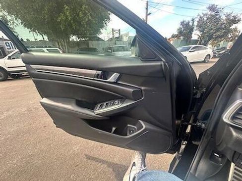 Used 2022 Honda Accord Sport image 15
