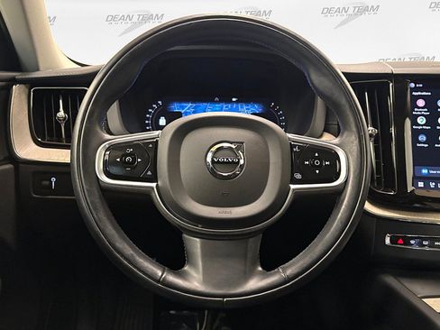 Used 2022 Volvo XC60 B5 Inscription w/ Climate Package AWD/4WD image 41