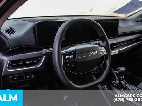 Used 2025 Kia K4 FWD image 16