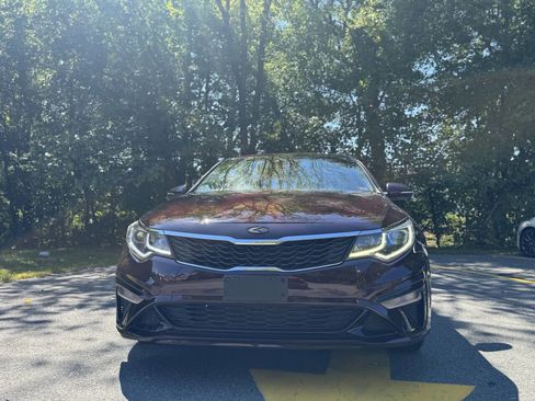 Used 2019 Kia Optima LX image 1