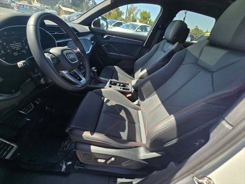 Used 2025 Audi Q3 2.0T Premium Plus w/ Premium Plus Package AWD/4WD image 24