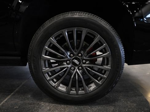 Used 2023 Cadillac Escalade V image 12