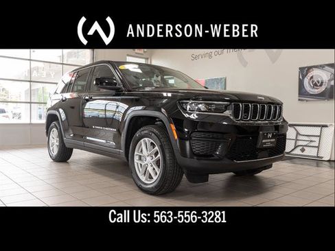 Used 2023 Jeep Grand Cherokee Laredo w/ Luxury Tech Group I AWD/4WD image 1