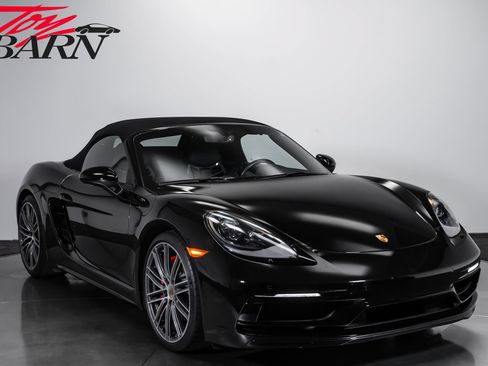 Used 2019 Porsche 718 Boxster GTS RWD image 15