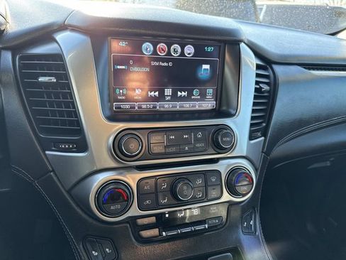 Used 2018 Chevrolet Suburban LT image 27
