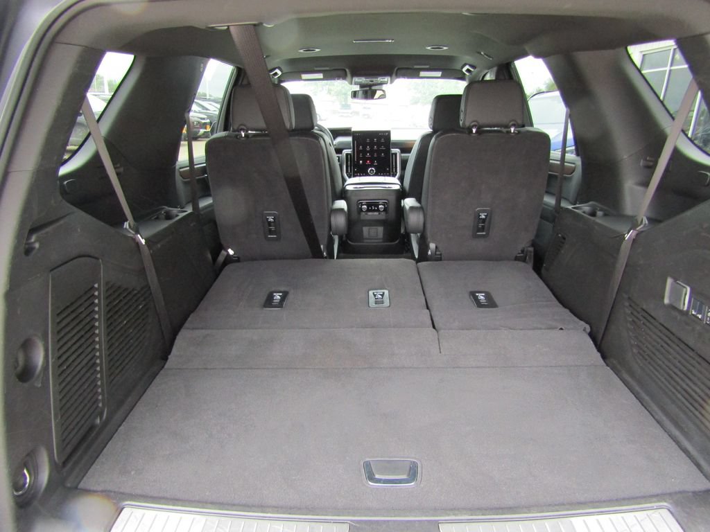 Used 2025 GMC Yukon Denali AWD/4WD image 38