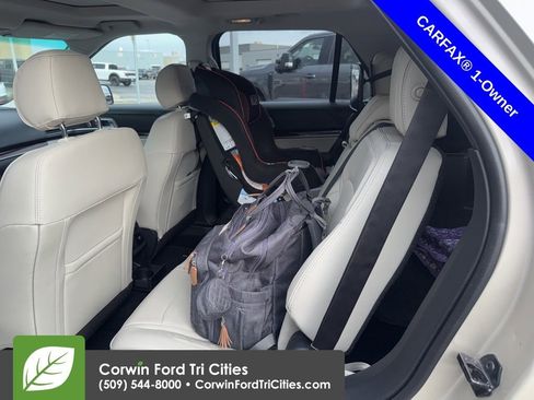 Used 2017 Ford Explorer Platinum image 9