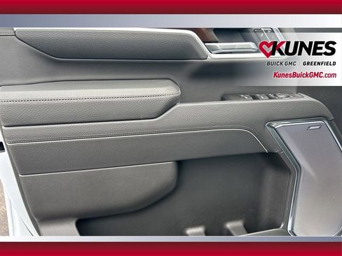 New 2026 GMC Sierra 3500 Denali w/ Denali Reserve Package image 17