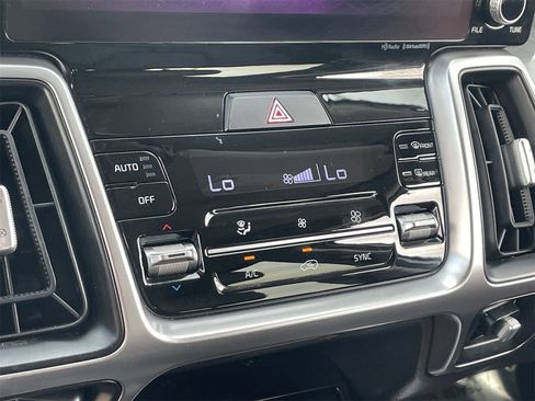 Certified 2022 Kia Sorento S image 26
