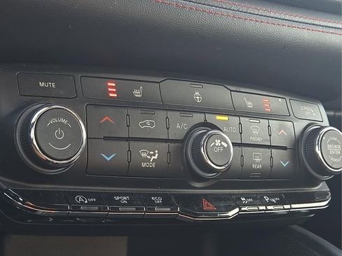 Used 2023 Dodge Durango GT image 23