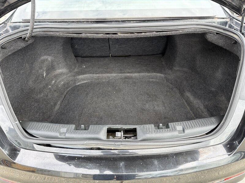 Used 2013 Ford Taurus SEL FWD image 15