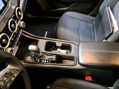 Used 2025 Nissan Sentra S image 19