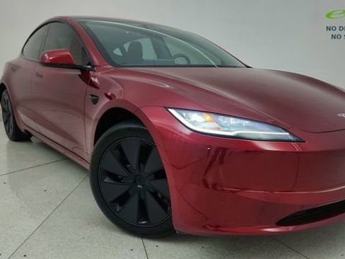 Used 2025 Tesla Model 3 Long Range RWD image 1