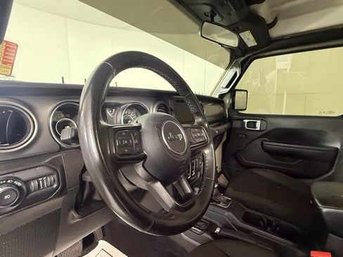 Used 2022 Jeep Wrangler Sport AWD/4WD image 16