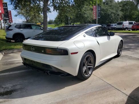 Used 2025 Nissan Z Sport w/ Floor Mat Package RWD image 4