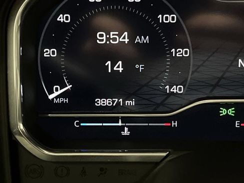 Used 2024 GMC Sierra 2500 AT4 w/ AT4 Preferred Package image 6