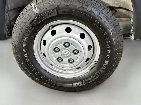 Used 2025 RAM ProMaster 2500 w/ Convenience Group image 28