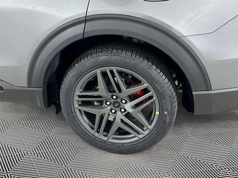 New 2026 Ford Explorer ST image 17