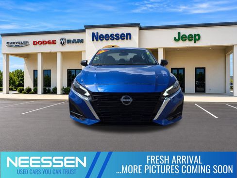 Used 2025 Nissan Altima 2.5 SV FWD image 1