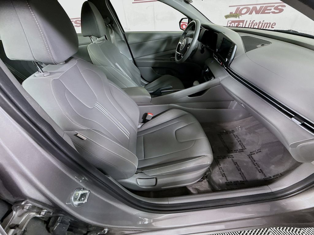 Certified 2023 Hyundai Elantra SEL w/ Cargo Package FWD image 29