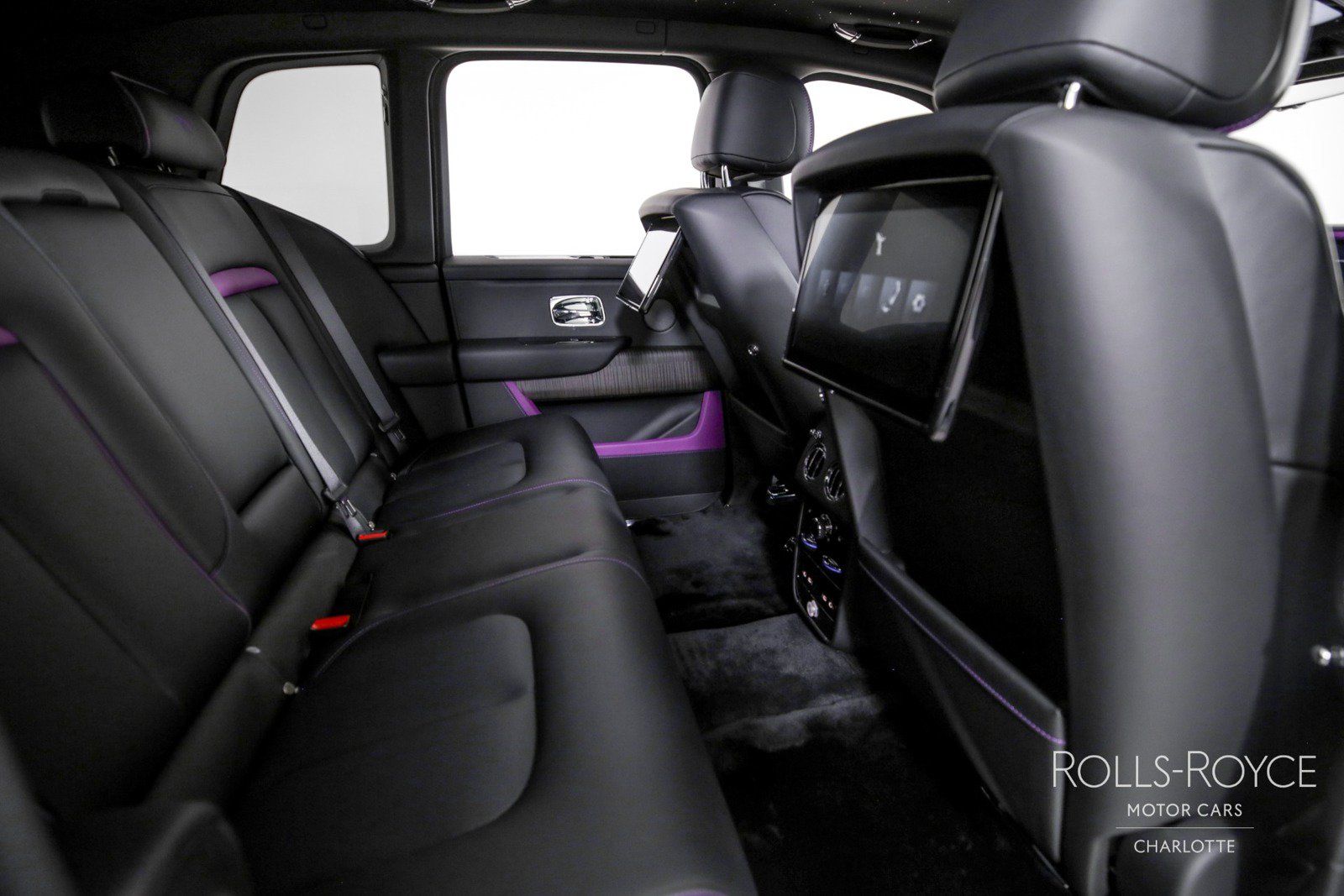 Used 2025 Rolls-Royce Cullinan AWD/4WD image 30