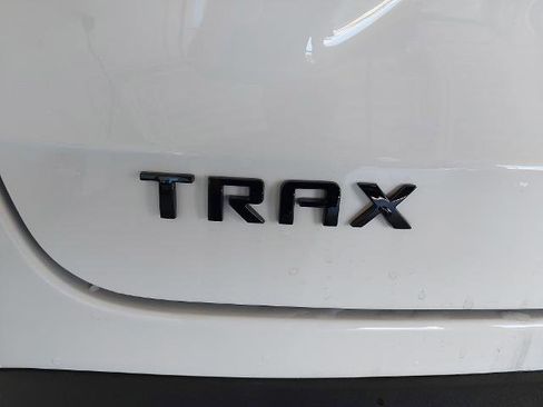 New 2026 Chevrolet Trax RS w/ Driver Confidence Package FWD image 32