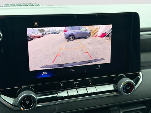 Used 2024 Chevrolet Colorado W/T image 29